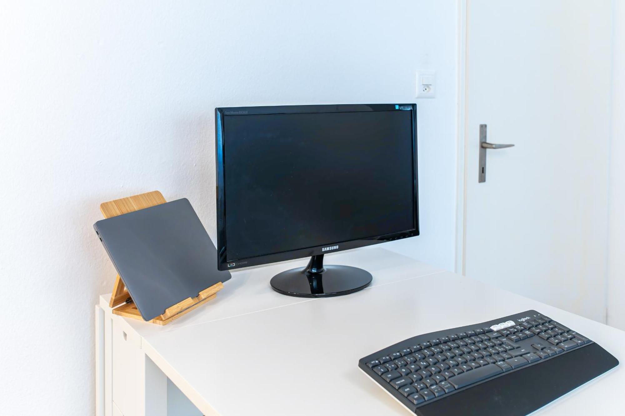 Expo-Basel-Ch Apt, Amazon Prime Video, Wifi, Coffee & Tee, Popcorn, Kitchen Exterior foto