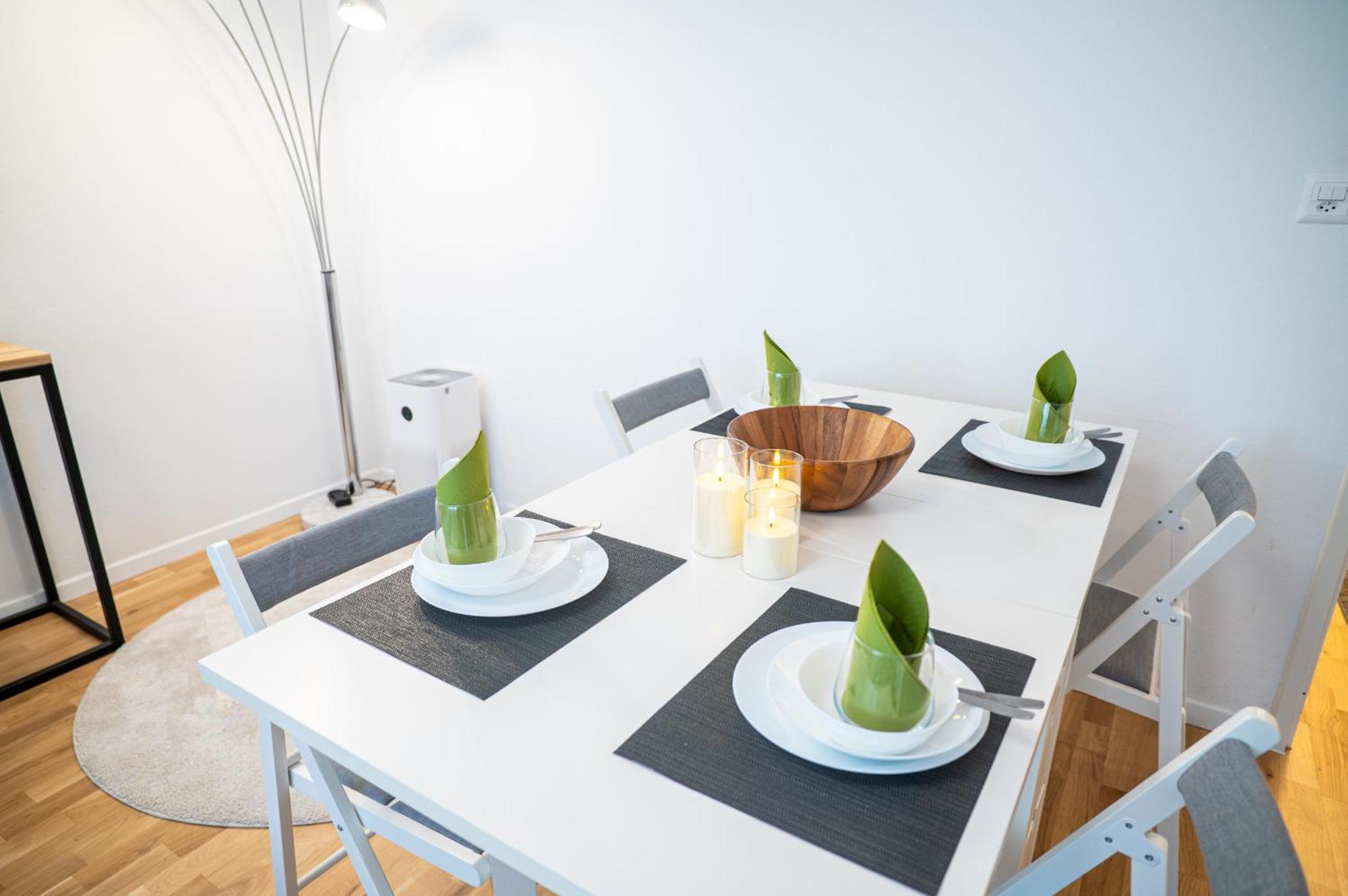 Expo-Basel-Ch Apt, Amazon Prime Video, Wifi, Coffee & Tee, Popcorn, Kitchen Exterior foto